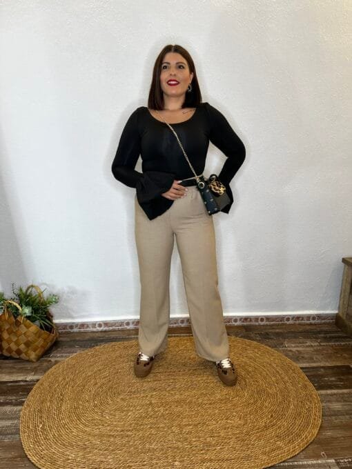 Pantalón de pinzas camel
